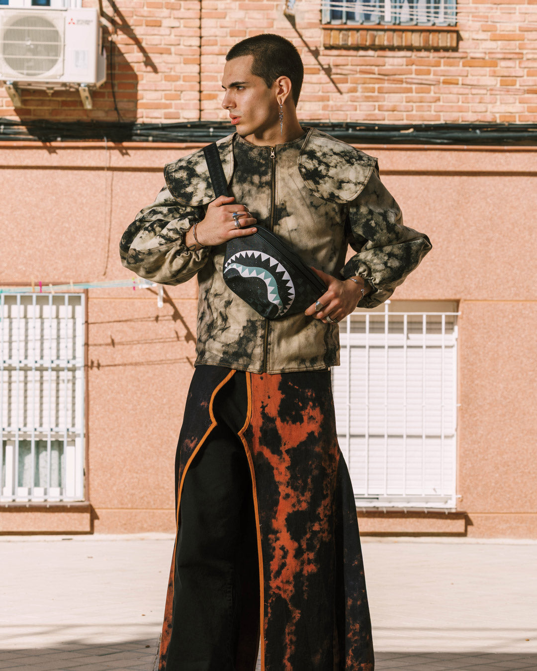 DEEPSPACE SIDE DRIP SAVVY CROSSBODY