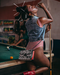 NIGHT NIGHT SHARKCHAIN HANDBAG