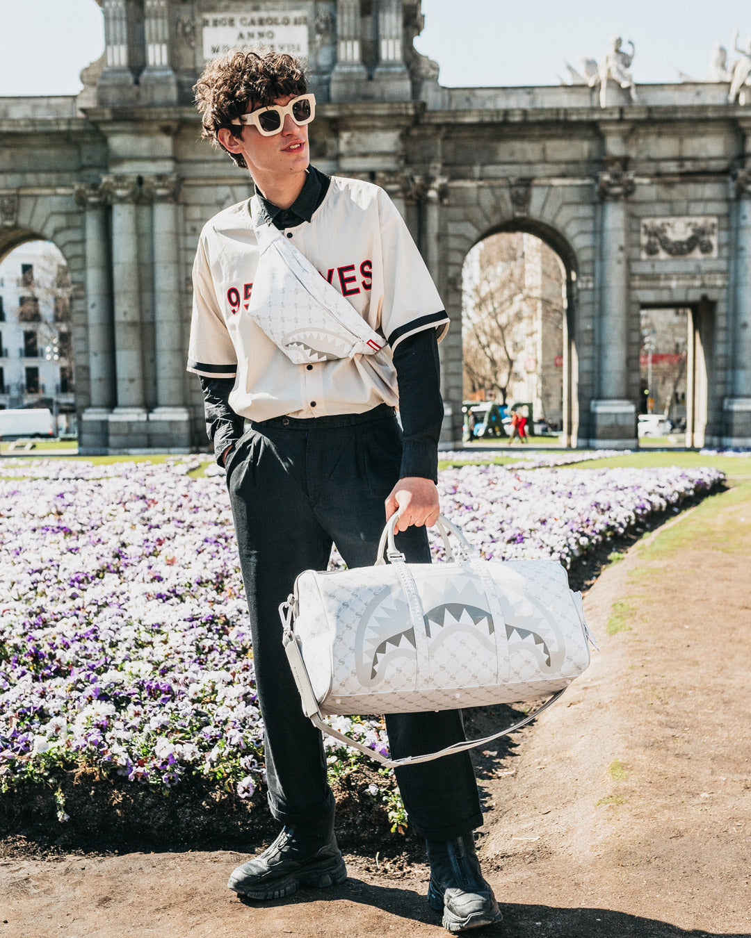 MONEY PATTERN POWDER SAVVY CROSSBODY