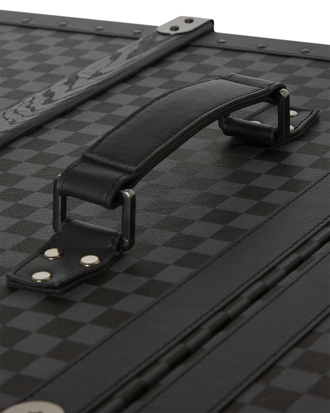 VANQUISH II WARDROBE TRUNK