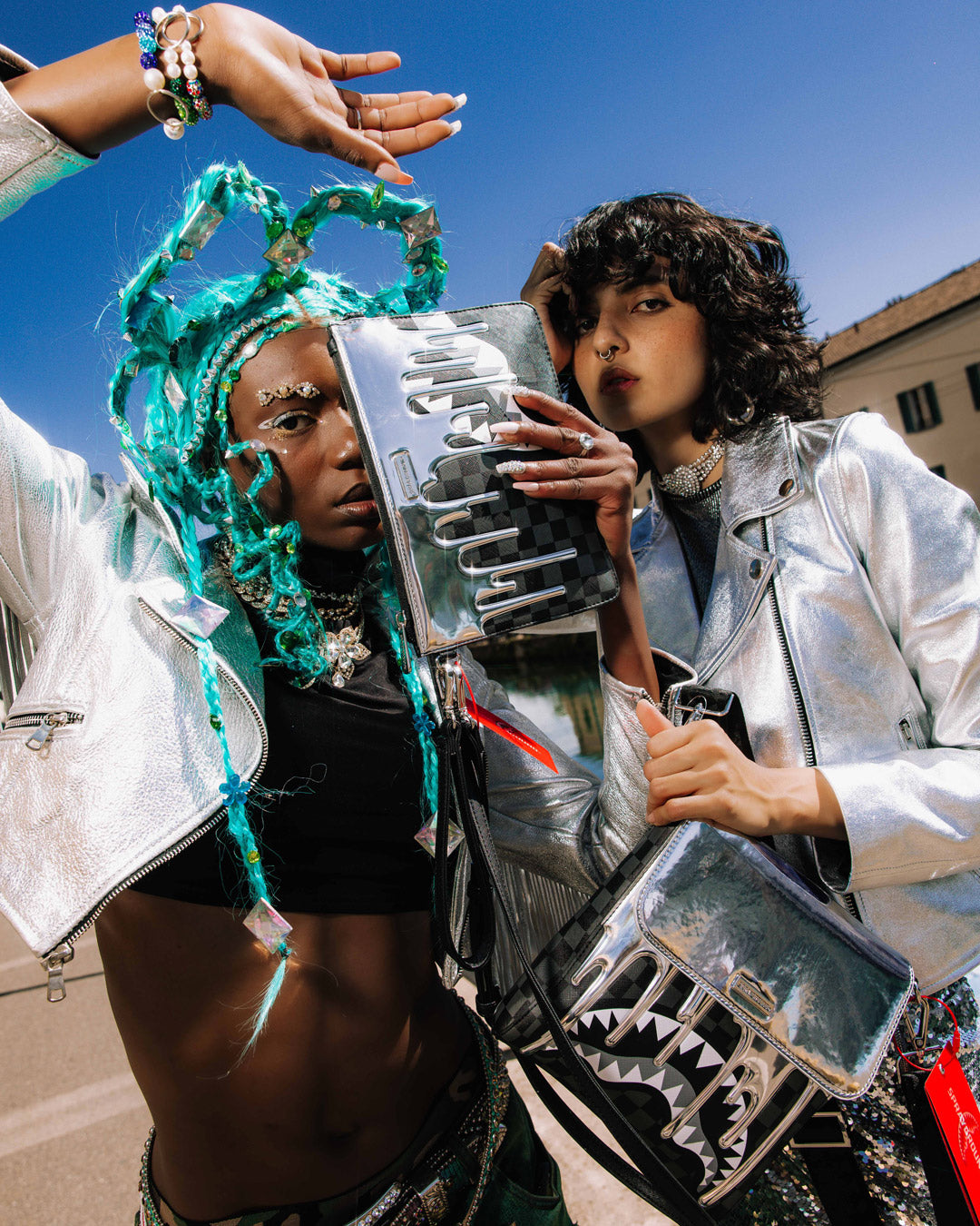 GHOST DRIP CROSSOVER CLUTCH