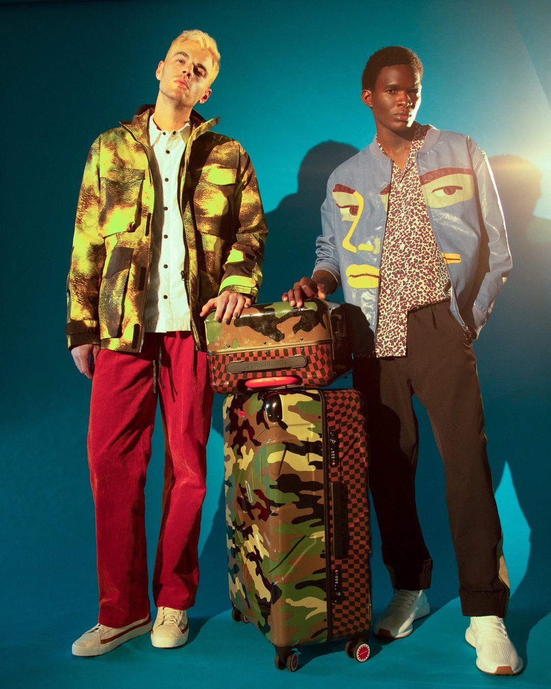 JUNGLE PARIS 29.5” FULL-SIZE SHARKITECTURE LUGGAGE