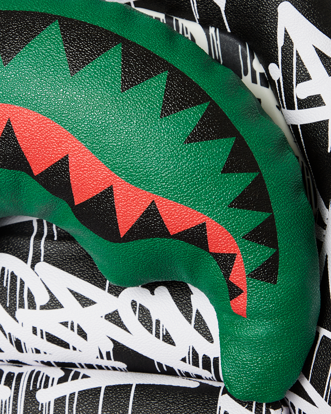 NIGHT VISION GAMING CHAIR - SUPER RARE