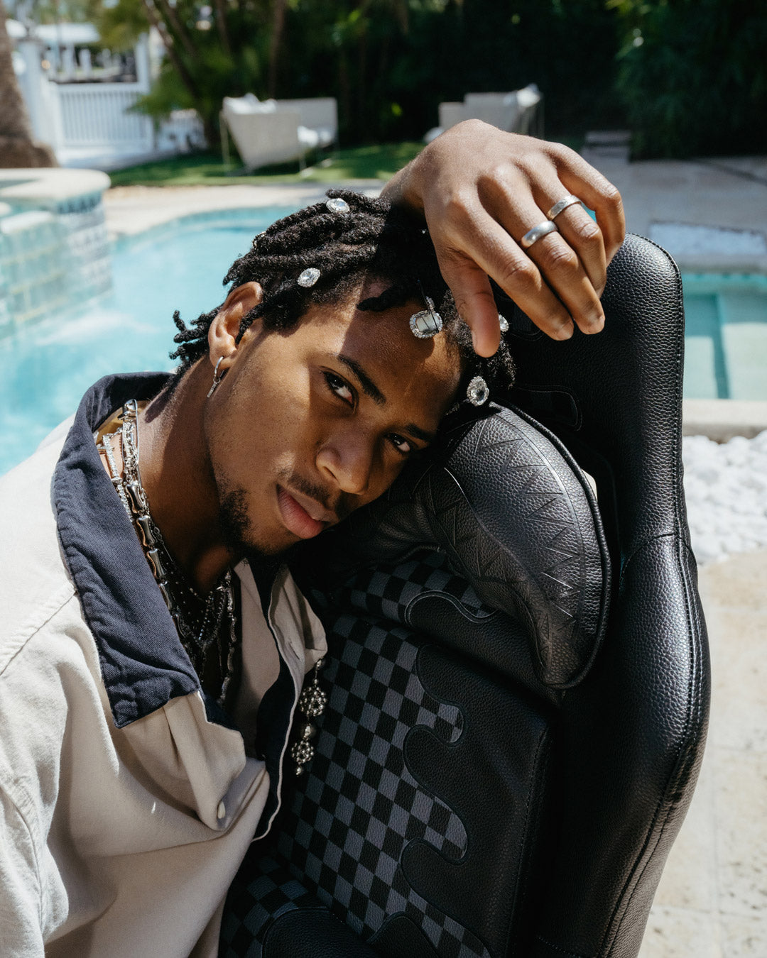 SPEED SHARK SIDE SWIPE GAMING CHAIR